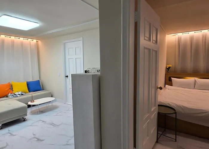 National Hospital 10min, 3rooms